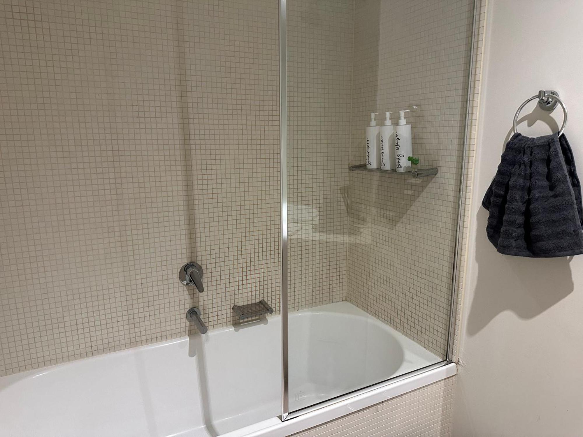 Sea View, Gym & Pool, 2 Bedrooms 2 Bathrooms เมลเบิร์น ภายนอก รูปภาพ